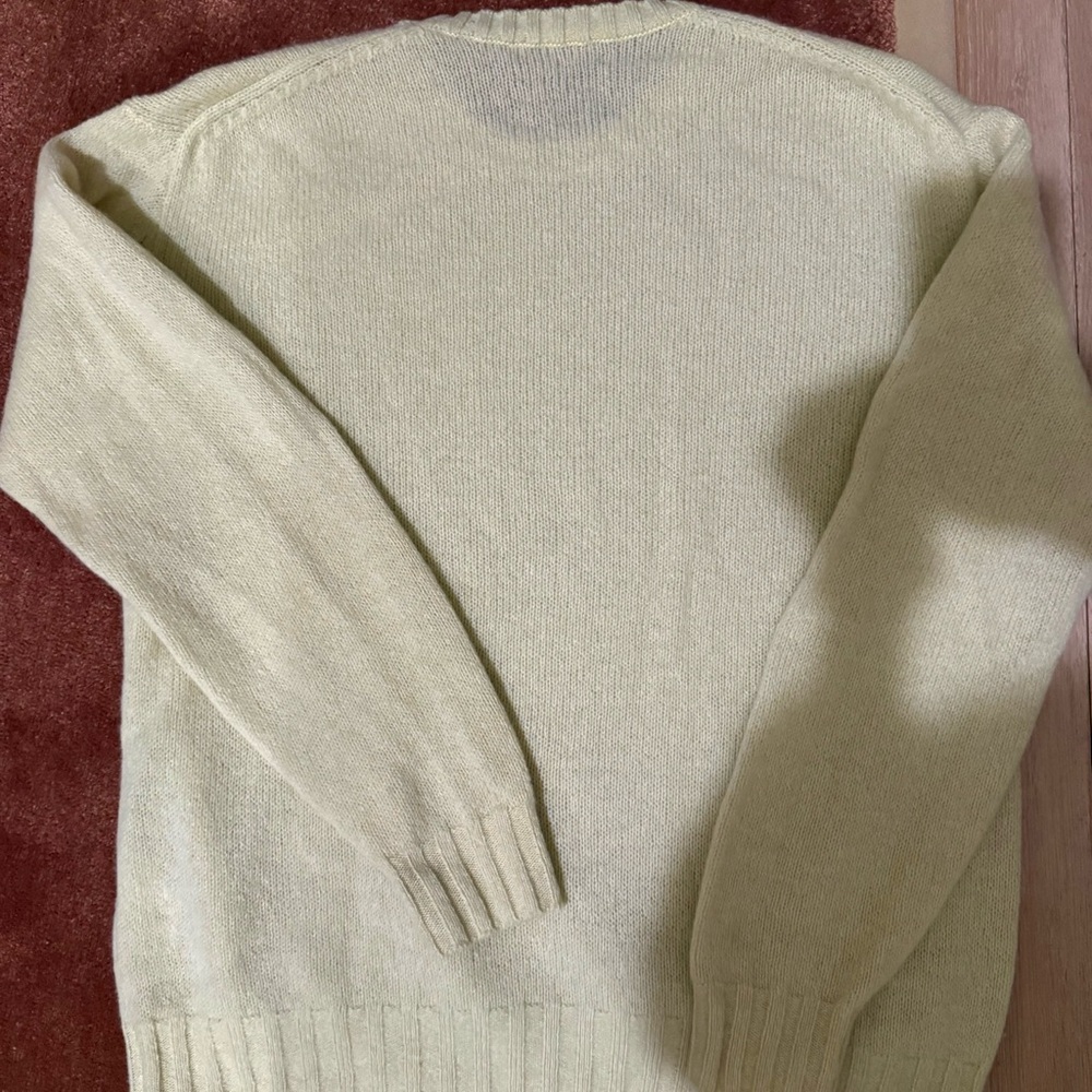 Auralee Light Yellow Sweater! Size 3 - Picture 6 of 7